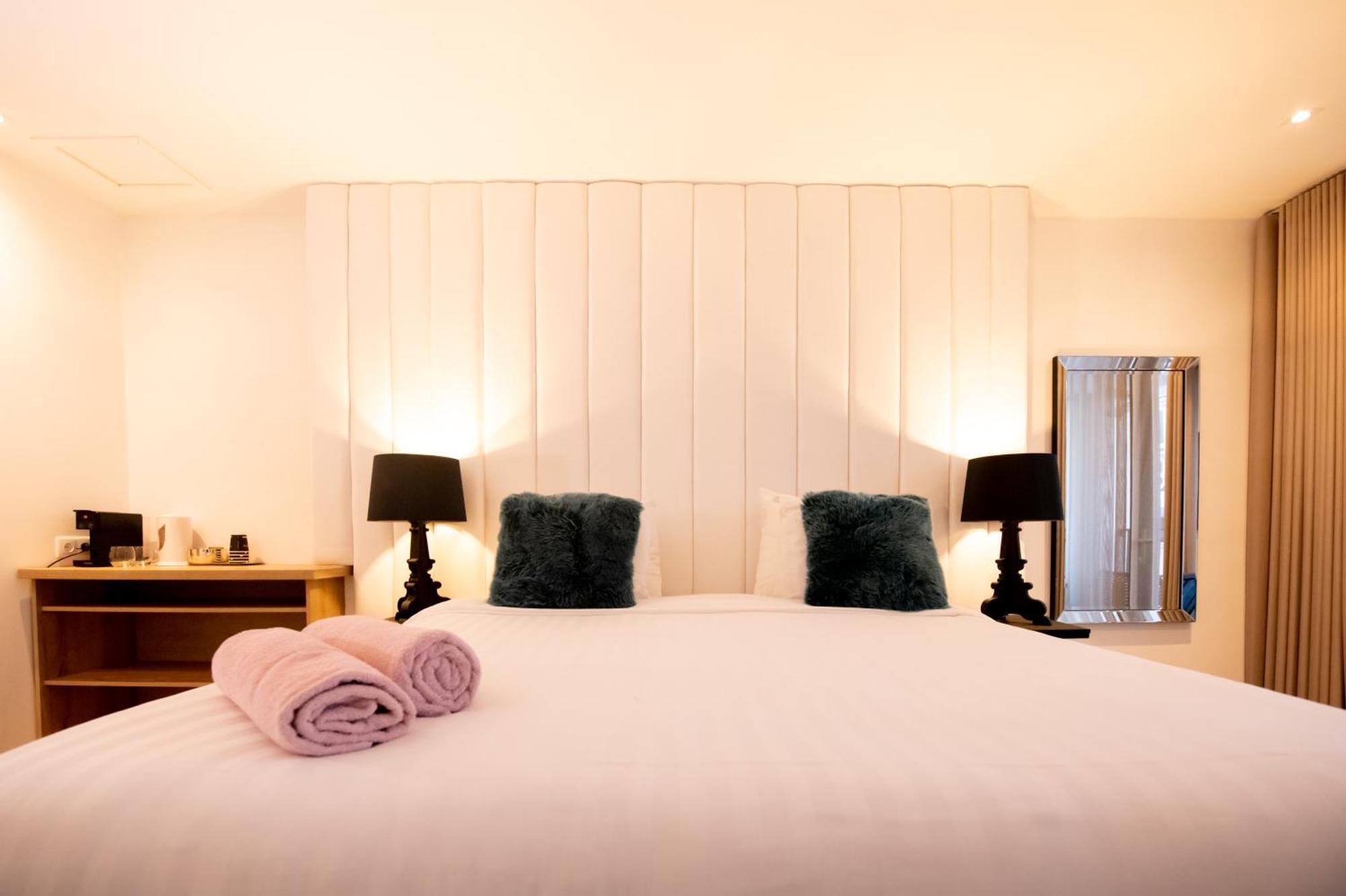 Saint Tropez Boutique Hotel Willemstad Room photo